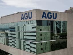 Decisão de Fachin sobre Andrei restaura a ordem pública, diz AGU
