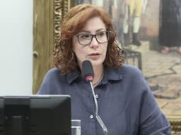 Zambelli pede ao STF garantia para votar no Brasil sem ser presa