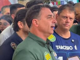 Flavio "agradece" nota da CNBB sobre santa: "confirmaram a fake news"