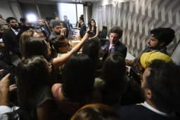 Comissão adia votação da 'taxa das blusinhas' para amanhã