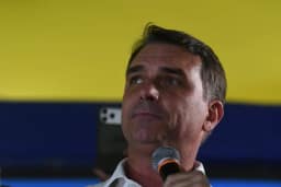 Campanha de Flávio encaminhará ao TSE novo relatório técnico sobre o canal pró-Lula no WhatsApp
