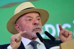 Lula diz que retirar título de Nossa Senhora Aparecida 'não é aceitável'