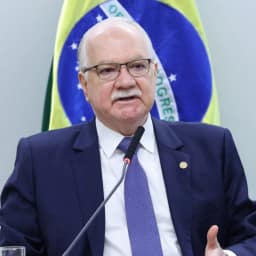 Fachin dá 72 horas para Mendonça se manifestar sobre pedido da AGU contra afastamento de chefe da PF