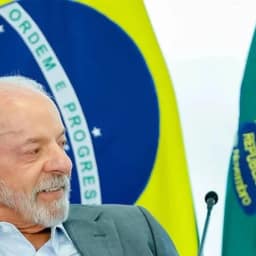 Lula celebra aprovação do fim da escala 6x1: "Jamais será revogada"