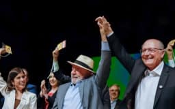 Como Lula chega à 2ª tentativa de reeleição, 20 anos depois