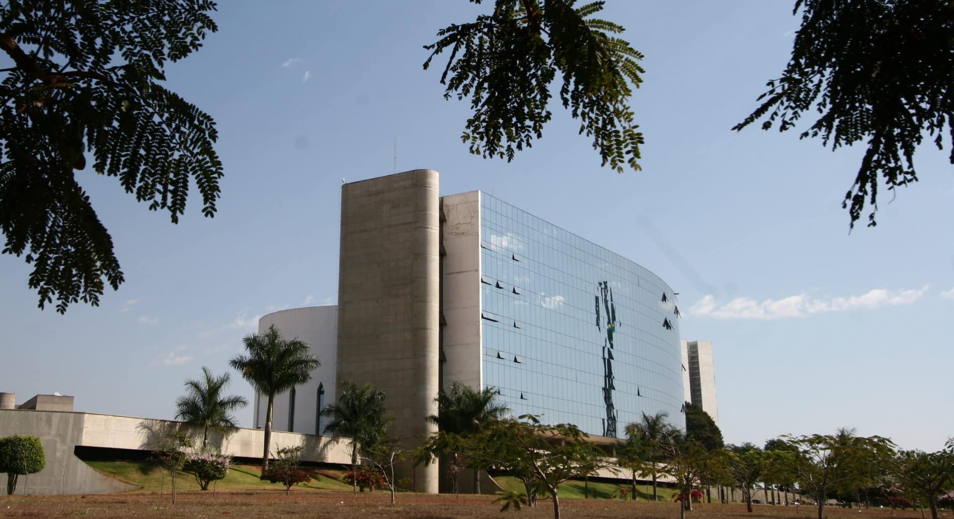 1ª Turma rejeita recurso em decisão que considerou inconstitucional aposentadoria compulsória de juízes