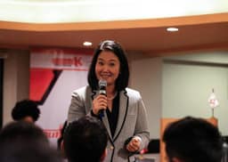 Justiça eleitoral proclama Keiko Fujimori como presidente eleita do Peru