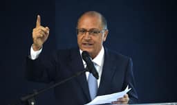 Alckmin critica André Mendonça e cobra fim do sigilo no caso Master
