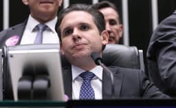 Hugo Motta ataca Dino por investigação contra esquema de R$ 119 milhões em emendas com Valdemar e Sóstenes