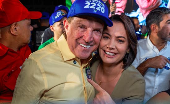 Michelle Bolsonaro recebe R$ 3,4 milhões do PL e apoia Agaciel Maia no DF