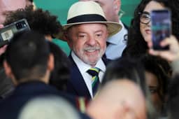 Lula anuncia redução histórica da fila do INSS: “Vamos ver se o JN vai noticiar”