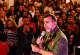 Meta derruba vídeo em que Freixo critica decisão de Mendonça sobre Flávio Bolsonaro e Nossa Senhora Aparecida