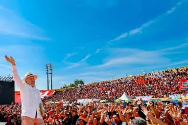Flávio Bolsonaro lidera em cidades de SP e Lula no Nordeste no 1º turno de 2026