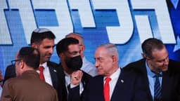 Partido de Netanyahu acusa legendas árabes de terem 'roubado' a eleição legislativa em Israel