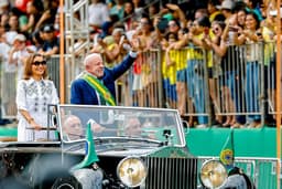 Lula participa de 7 de setembro com Fachin, Alcolumbre e Motta; evento tem soberania como tema