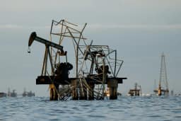 Petrolífera americana assumirá controle de campos de petróleo na Venezuela