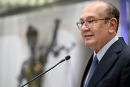 Gilmar Mendes protocola proposta para proibir policiais e militares como funcionários de gabinetes de ministros do STF
