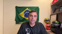 Flávio Bolsonaro diz que Jair não sabia de vídeo de IA e defende uso: 'Nós estudamos a legislação'
