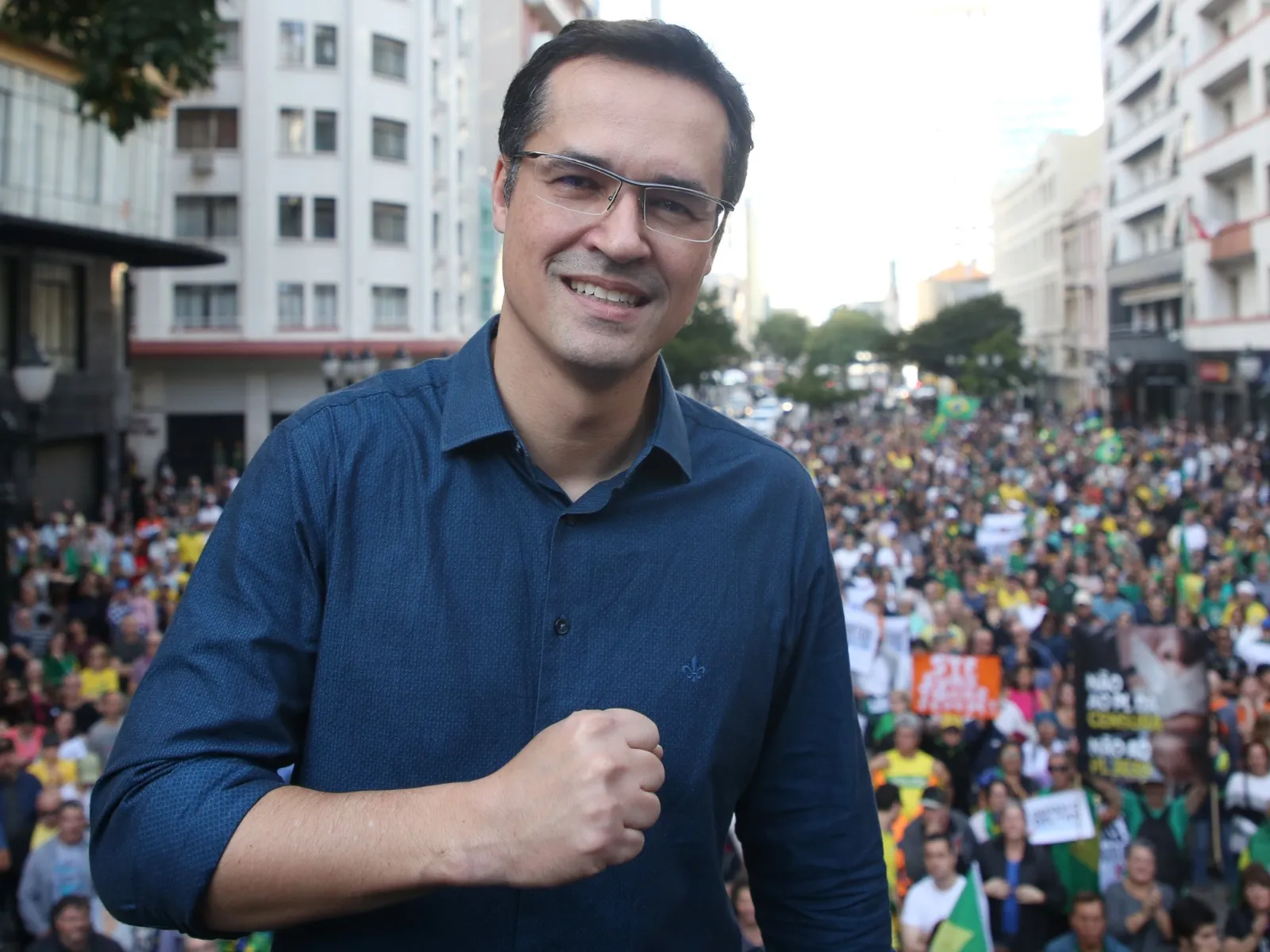 TRE-PR mantém Deltan Dallagnol na disputa ao Senado do Paraná por 4 votos a 3