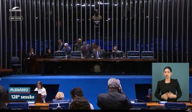 PEC do fim da escala 6x1 começa a ser discutida no Senado sob quórum baixo