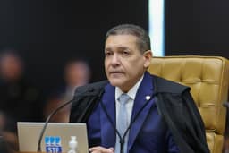 Senador pede impeachment de Nunes Marques por atuação do ministro no caso Master