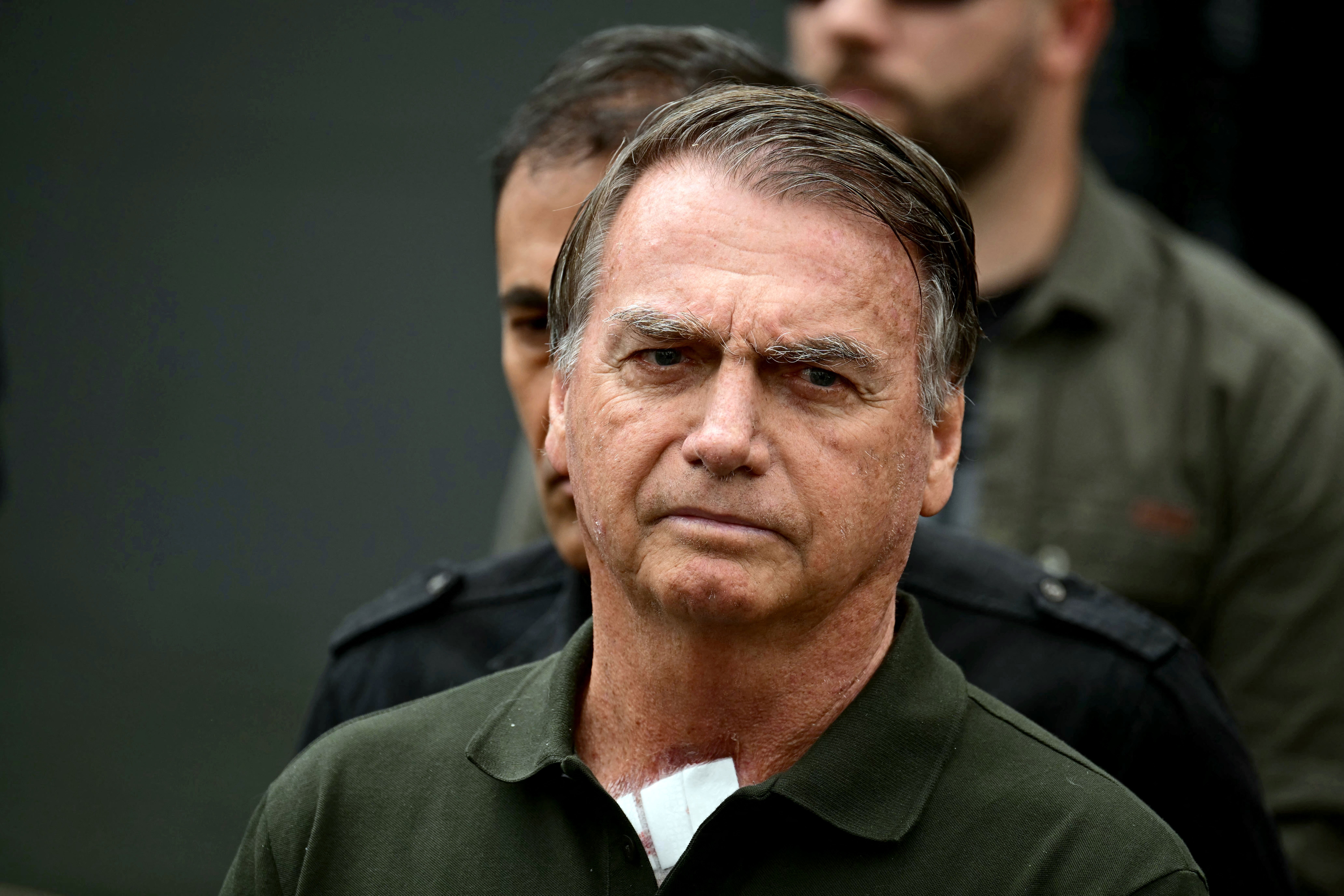 Bolsonaro pede ao STF para transferir titularidade de armas apreendidas