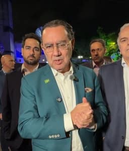 Augusto Cury é de direita ou de esquerda?