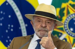 Com R$ 615 milhões de fundo eleitoral, PT abre 'vaquinha virtual' para campanha de Lula