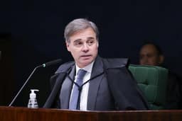 Mendonça dá 24 horas para X explicar ao TSE filtro que impede recomendação de perfis de candidatos