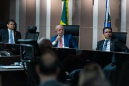 Lula diz que vai se reunir com Motta e Alcolumbre para debater escala 6x1, PEC da Segurança, taxa das blusinhas e minerais críticos