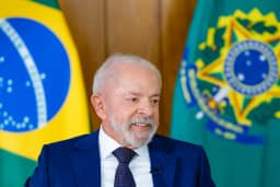 Campanha de Lula comemorou decisões do TSE e do STF que alteraram regras de debate da Globo