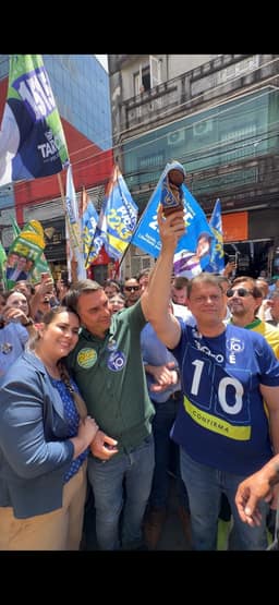 Desgaste com ‘caso Nossa Senhora’ e acirramento da disputa com Lula levam Flávio a mudar cálculo e decidir ir ao debate da Globo