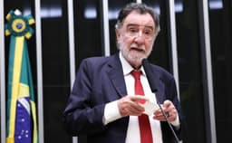 Qual é o número de Patrus Ananias para o governo de Minas Gerais?