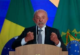Após ausência no 1º turno, Lula diz que irá a debate da Band no domingo e espera presença de Flávio