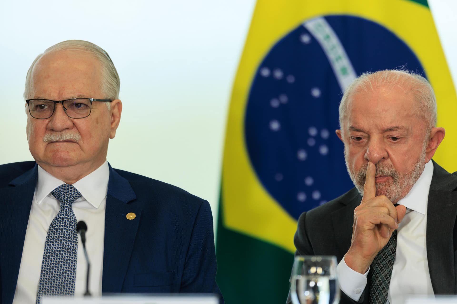 Fachin defende fim do inquérito das fake news e diz que resposta a crise no STF será