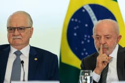 Fachin defende fim do inquérito das fake news e diz que resposta a crise no STF será