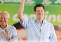 Sucessor de Caiado, Daniel Vilela é reeleito governador de Goiás