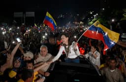 Delcy Rodríguez acusa líder opositora María Corina Machado de fazer um 'show' com retorno à Venezuela