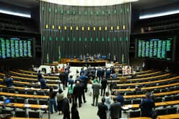 Bancada do Rio na Câmara dos Deputados é majoritariamente masculina e de direita: dos 46 eleitos, só dez são mulheres