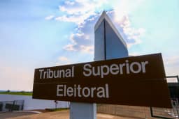 Após proibição do governo, setor de apostas promete judicialização; entenda
