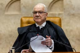 Crise no STF: entenda as decisões de Fachin sobre Moraes e Mendonça e despacho para julgamento