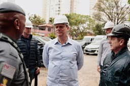Tarcísio pede que decisão de Toffoli contra Renan Santos seja revista e diz que ele ‘merece ter espaço e fazer campanha’