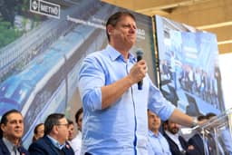 Tarcísio aumenta peso da segurança em plano de governo em meio a ofensiva de Haddad sobre indicadores