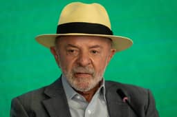 Lula conversa com Fachin, Dino e Gilmar sobre crise envolvendo ministros do STF