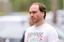 Patrimônio de Carlos Bolsonaro cresce 27% e chega a R$ 2,7 milhões, mostra registro na Justiça Eleitoral