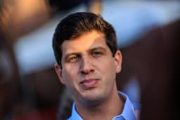 Qual é o número de João Campos para o governo de Pernambuco?