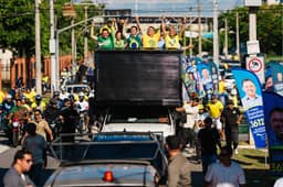 Em reduto de Caiado, Flávio prega voto útil: 'Meu único adversário é Lula'