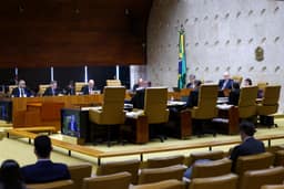 STF barra acesso de jornalistas ao plenário durante julgamento sobre mensagens de Vorcaro a Moraes