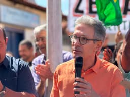Romeu Zema começa campanha à Presidência com missa e caminhada em Montes Claros