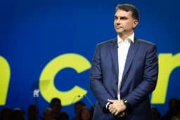 Campanha de Flávio troca marqueteiro pela segunda vez após crises: Duda Lima assume posto